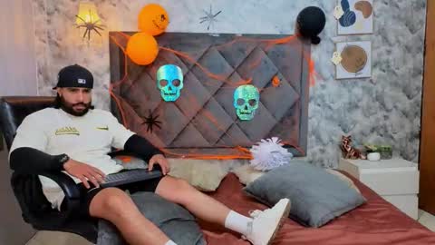 Apolo online show from 10/13/25, 11:16