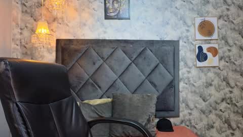 Apolo online show from 11/25/25, 09:15