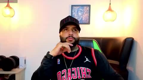Snapshot of apolo_ryder chatting on 05/06/26, 12:30 APOLO online show from 05/06/26, 12:30