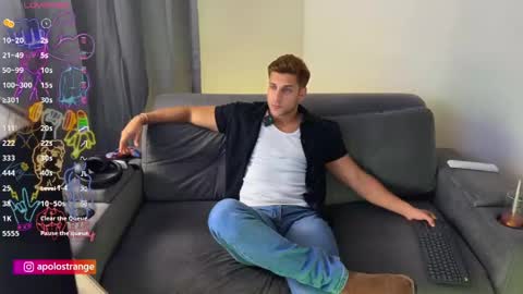 Snapshot of apolo_strange chatting on 05/16/26, 03:25 apolo_strange online show from 05/16/26, 03:25