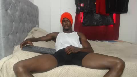 apoloblackbig online show from 04/19/26, 06:54