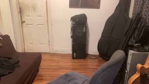 Snapshot of apostrphy chatting on 01/07/25, 12:45 Apostrphy online show from 01/07/25, 12:45