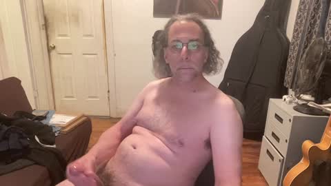 Snapshot of apostrphy chatting on 02/26/25, 12:27 Apostrphy online show from 02/26/25, 12:27