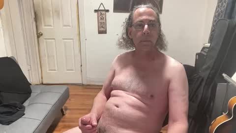 Snapshot of apostrphy chatting on 04/03/26, 10:08 Apostrphy online show from 04/03/26, 10:08