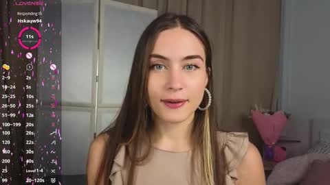 Vicki online show from 09/09/25, 09:09