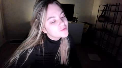 appleyummybuns online show from 10/29/25, 12:51