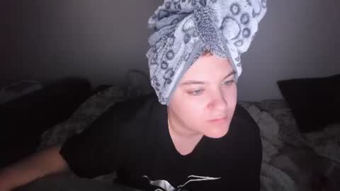 appleyummybuns online show from 07/02/26, 02:44