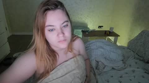 appleyummybuns online show from 07/16/26, 03:23