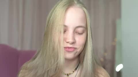  REYNA  my friend   online show from 10/05/25, 07:17
