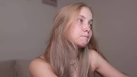 REYNA  my friend   online show from 10/14/25, 03:46