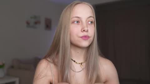  REYNA  my friend   online show from 11/28/25, 04:53