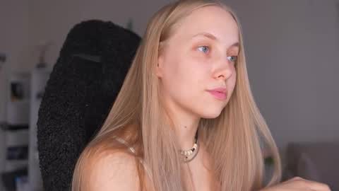  REYNA  next stream is 11h of Feb online show from 03/20/26, 03:17