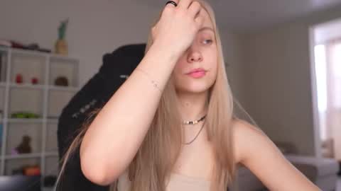  REYNA  next stream is 11h of Feb online show from 03/22/26, 03:15