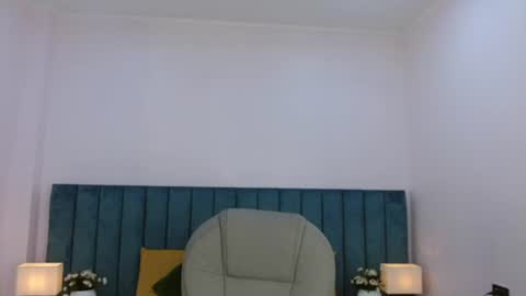 Snapshot of april__bunny chatting on 06/11/26, 12:32 April Bunny online show from 06/11/26, 12:32
