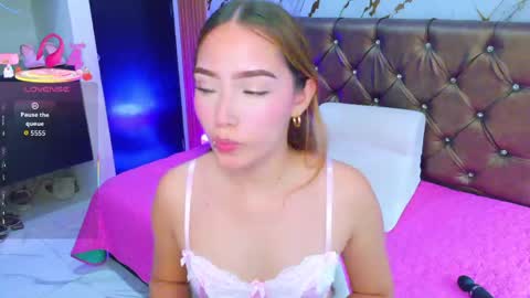 APRIL online show from 06/05/26, 08:36