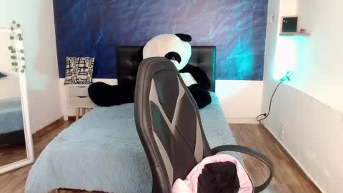  April  online show from 12/14/24, 07:03