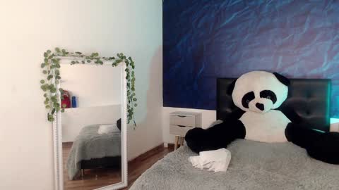  April  online show from 01/20/25, 12:07