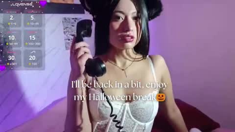 A P R I L online show from 10/12/25, 12:15