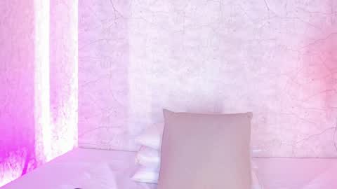 Snapshot of aprilalen chatting on 05/04/26, 12:34 April online show from 05/04/26, 12:34