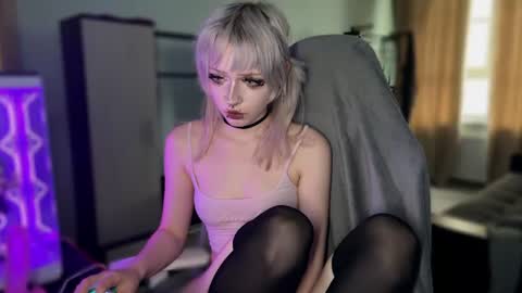 april online show from 07/10/26, 05:15