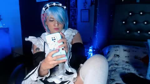 Snapshot of aprildol chatting on 02/16/25, 07:04 lucy online show from 02/16/25, 07:04