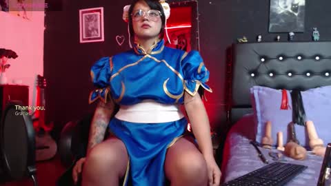 Snapshot of aprildol chatting on 09/11/25, 05:51 lucy online show from 09/11/25, 05:51