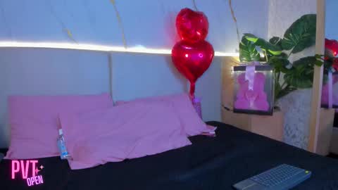 aprilgrey111 online show from 02/13/26, 07:54