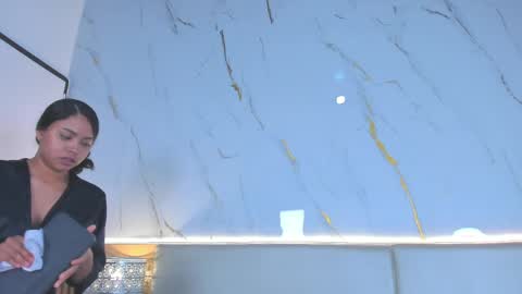 aprilgrey111 online show from 04/15/26, 07:58