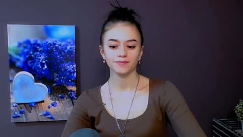 Aprill online show from 03/09/25, 02:32