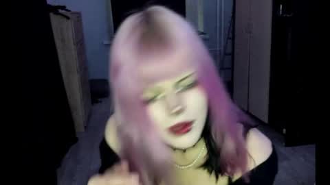 Alice D online show from 05/04/26, 08:49