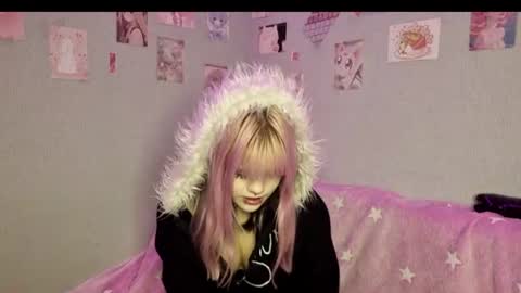 Alice D online show from 06/14/26, 07:49