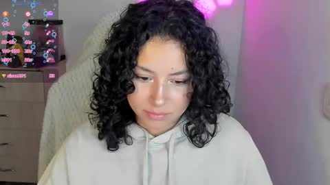 aqua emilly online show from 11/20/25, 11:26