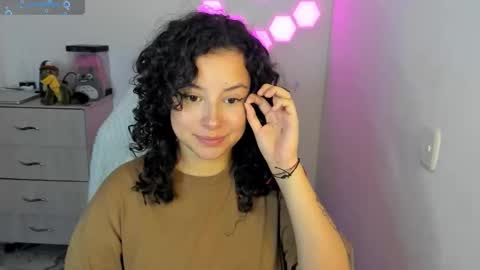 aqua emilly online show from 11/26/25, 11:50