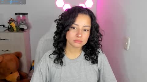 aqua emilly online show from 12/02/25, 11:23