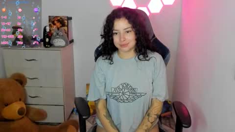 aqua emilly online show from 02/26/26, 12:09