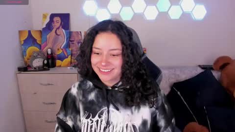 Snapshot of aqua_emilly chatting on 05/24/26, 11:21 aqua emilly online show from 05/24/26, 11:21