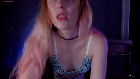 aqualen online show from 11/05/25, 11:21