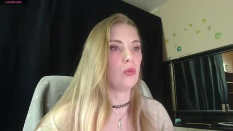 Snapshot of aqualen chatting on 05/16/26, 09:39 aqualen online show from 05/16/26, 09:39