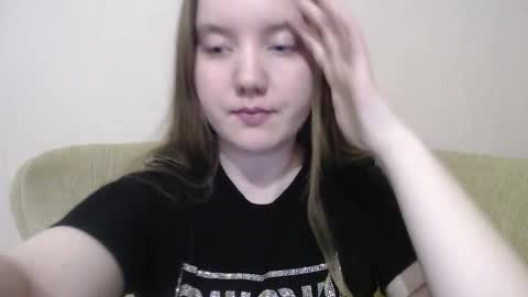 Josefin online show from 09/27/25, 02:11