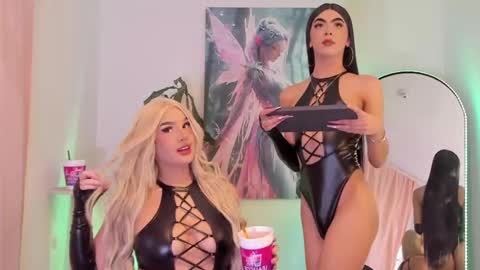 aquariaafairy_ online show from 09/10/25, 10:43