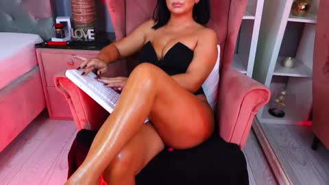 AQueenMonica online show from 10/11/25, 02:15