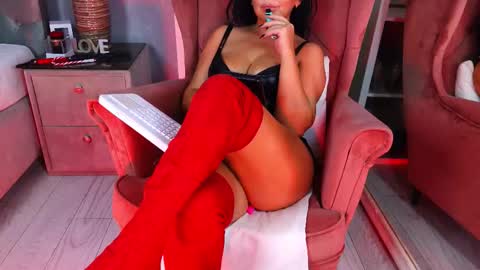 AQueenMonica online show from 11/13/25, 08:52