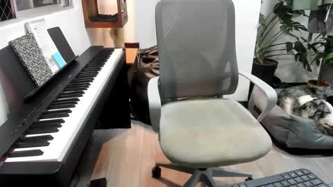 T. online show from 04/10/26, 03:01