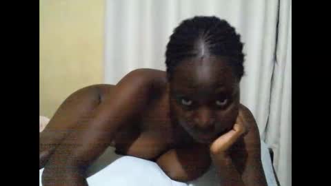 ara bellah online show from 10/30/25, 10:43