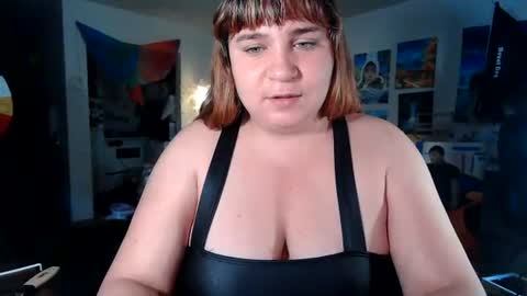 Snapshot of arabbustybeauty chatting on 07/26/26, 11:55 BustyPrincessLeila online show from 07/26/26, 11:55