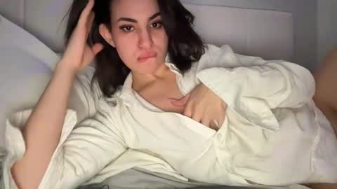 arabicbitchdream online show from 10/21/25, 06:36