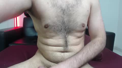 Snapshot of araboys chatting on 10/05/25, 07:28 Youssef Alkhoury online show from 10/05/25, 07:28