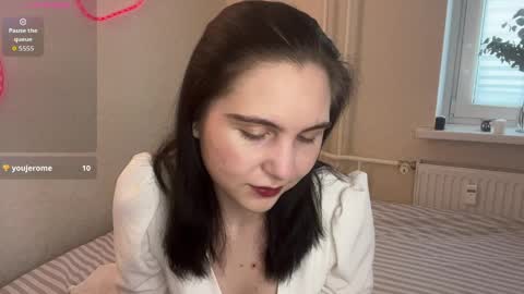 Snapshot of arabunyan chatting on 06/08/26, 04:29 Emi online show from 06/08/26, 04:29
