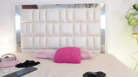   online show from 02/28/25, 05:04