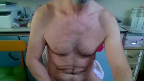 Snapshot of aragon3000 chatting on 11/09/25, 01:31 aragon3000 online show from 11/09/25, 01:31